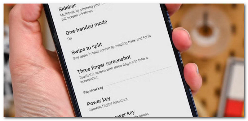 Three Finger Settings Gesture